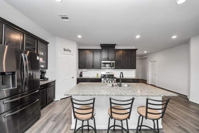 Building Photo - 7009 Terra Ln
