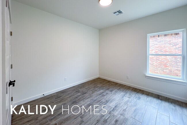 Building Photo - 12800 NW 6th St