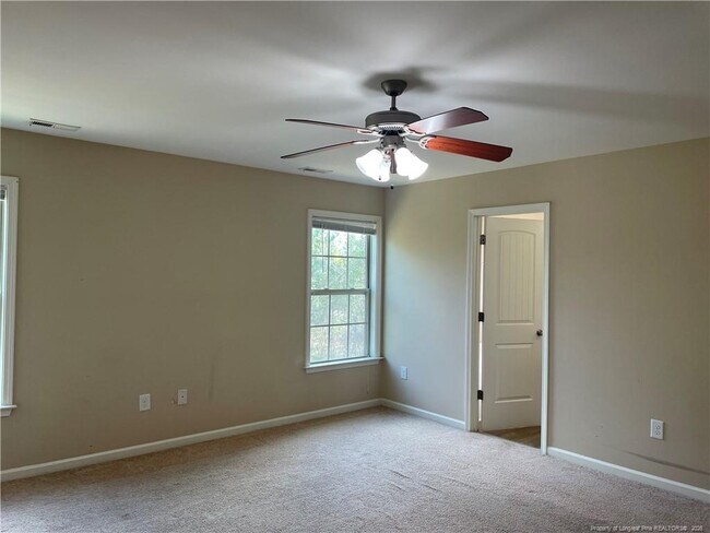 Building Photo - 42 Expedition Dr