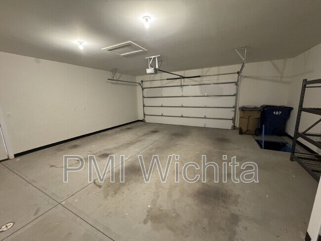 Building Photo - 107 S Shay Rd