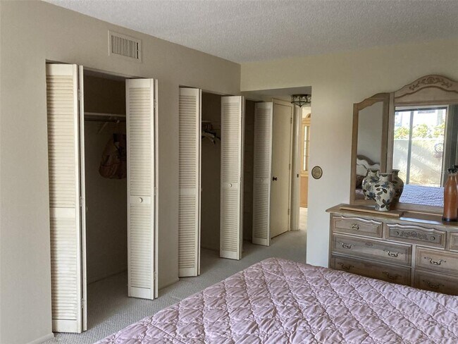 Building Photo - 3500 El Conquistador Pkwy