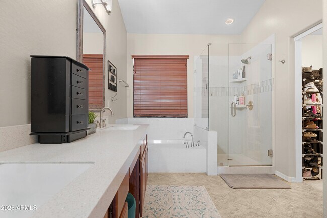 Building Photo - 5419 W Tether Trail