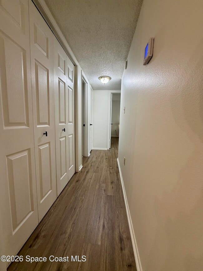 Building Photo - 225 S Tropical Trail