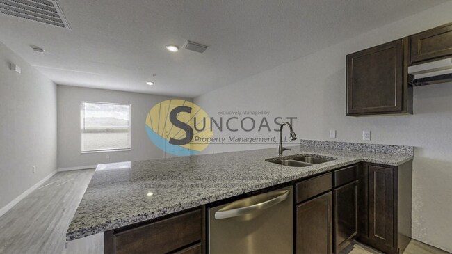 Building Photo - Beautiful 2BR/2BA Unit! Ready!