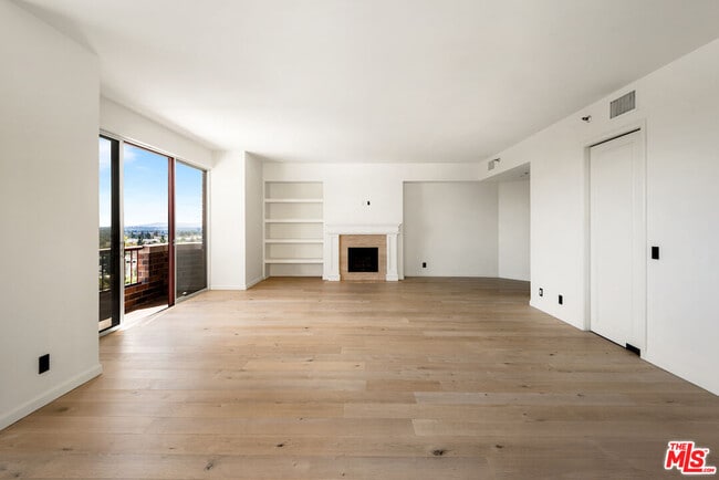 Building Photo - 10550 Wilshire Blvd