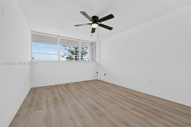 Building Photo - 13155 Ixora Ct