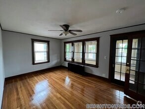 Building Photo - 72 Nonantum St