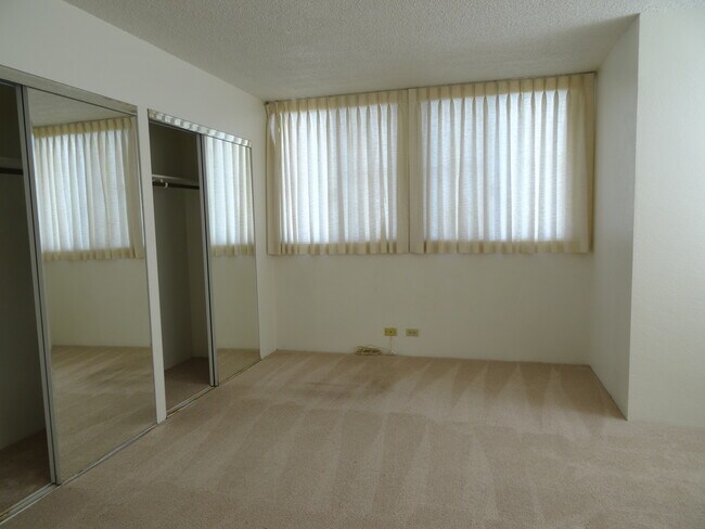 Bedroom - 98-487 Koauka Loop