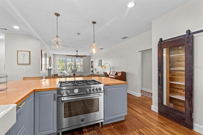 Building Photo - 309 Lebeau St