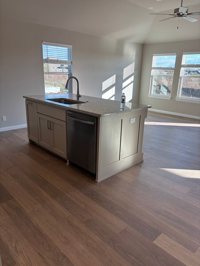 Building Photo - 14656 E 39th Pl S