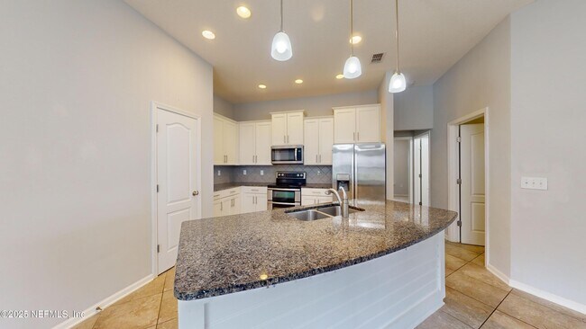 Building Photo - 14 Bluestone River Way