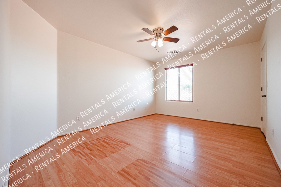 Building Photo - 42592 W Palmyra Ct