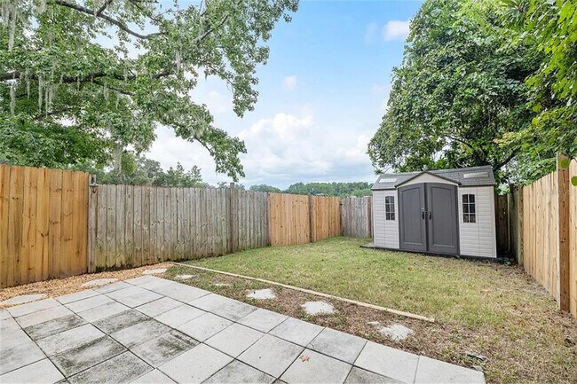 Building Photo - 4724 SW 67th Terrace