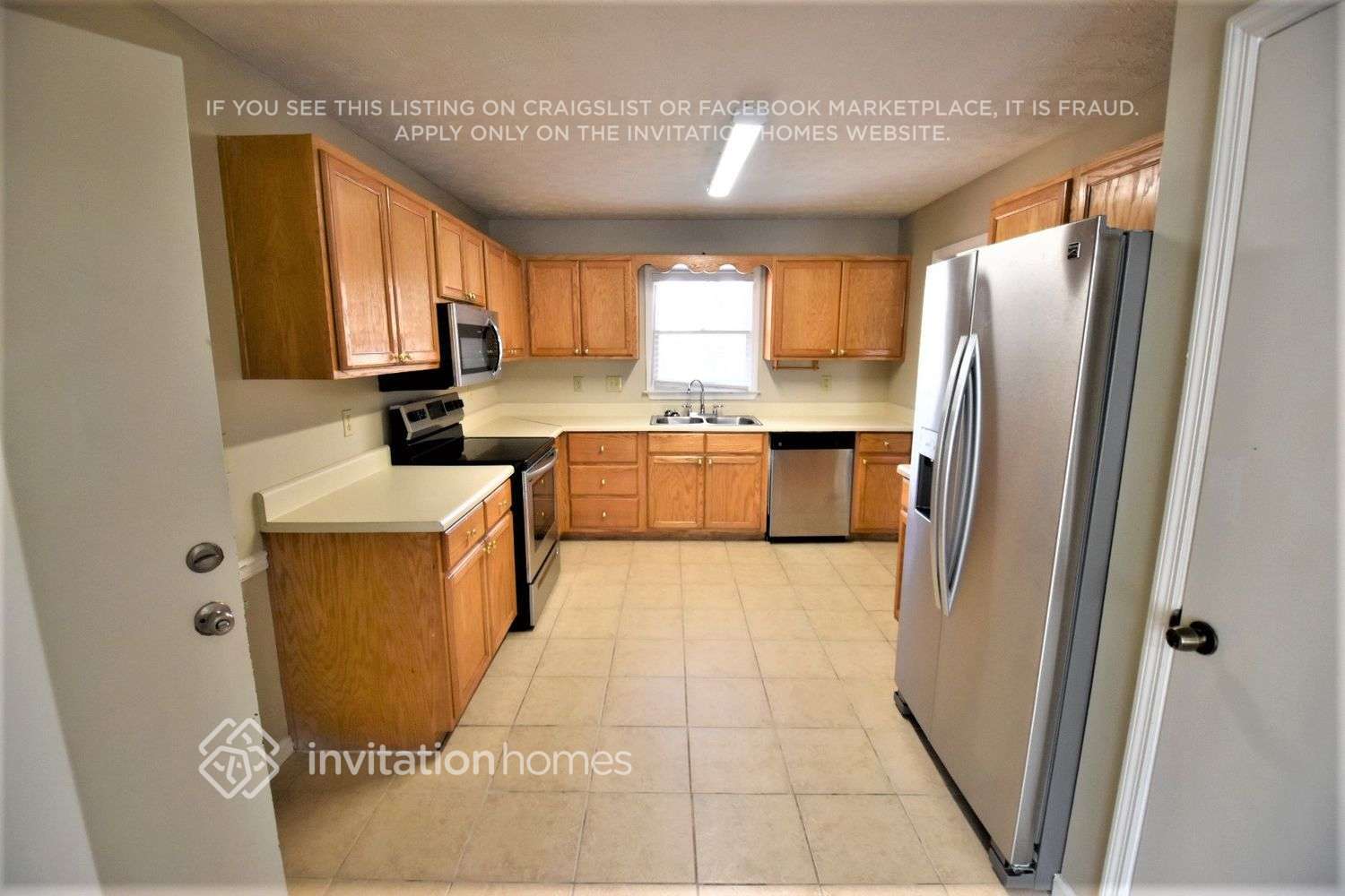 Building Photo - 2501 Whitebluff Way