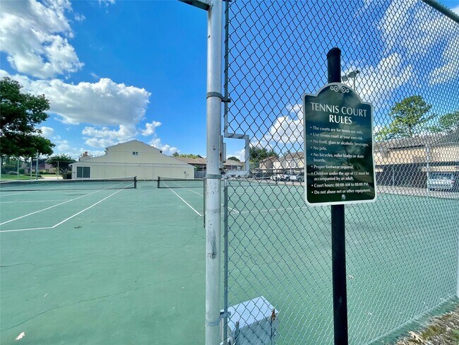 Building Photo - 7840 Bateman Ln