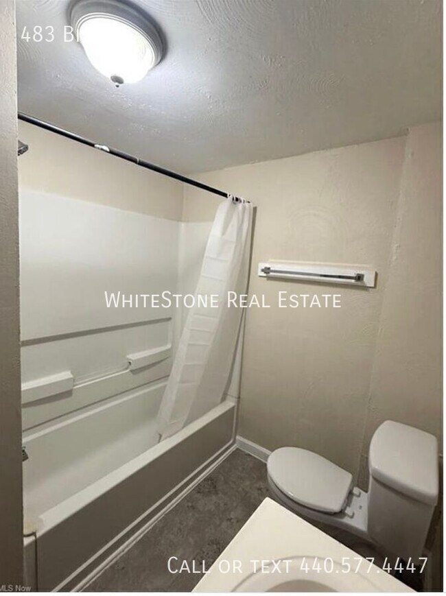 Building Photo - 483 Bishop-