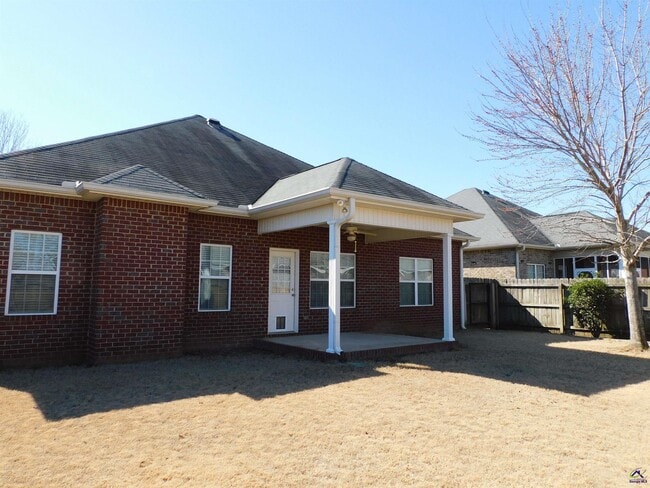 Building Photo - 703 Post Oak Way