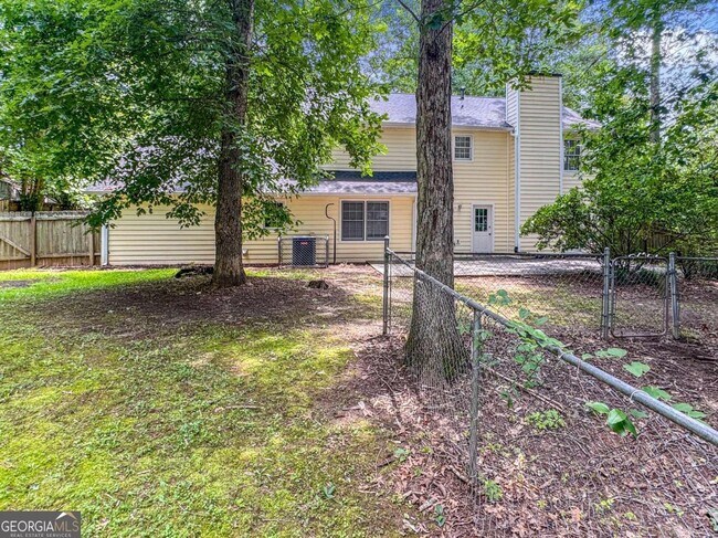 Building Photo - 4051 Coyte Dr
