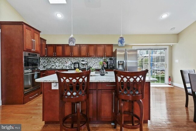 Building Photo - 7029 Old Dominion Dr