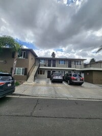 Building Photo - **SPECIAL** FIRST MONTH FREE!!! Clean Upstairs Unit In Convenient Location- Close to SDSU!