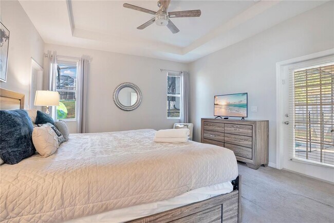 Building Photo - 544 Pineloch Dr