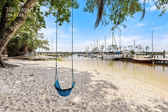 Building Photo - 300 Yacht Club Dr