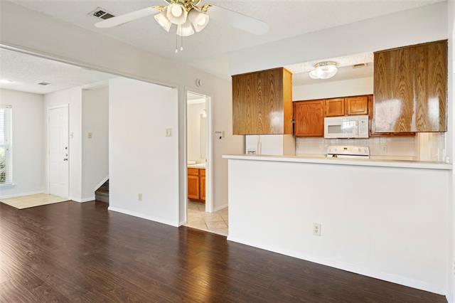 Building Photo - 7591 Tournament Rd