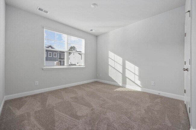 Building Photo - 7151 Shooting Star Way