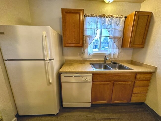 Building Photo - 3012 W 33rd Avenue