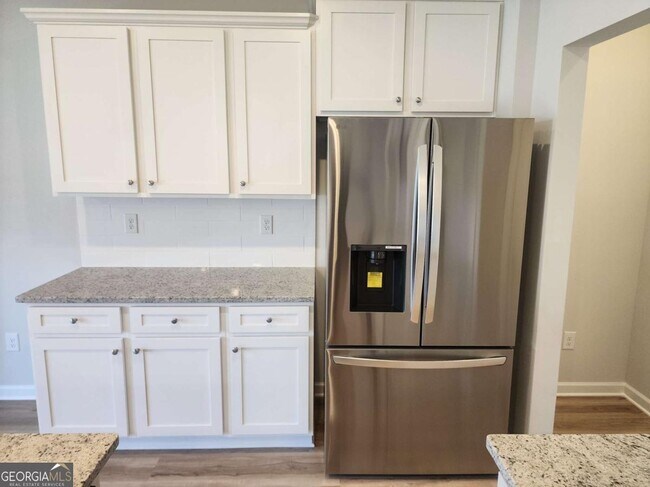 Building Photo - 832 Cygnet Ln