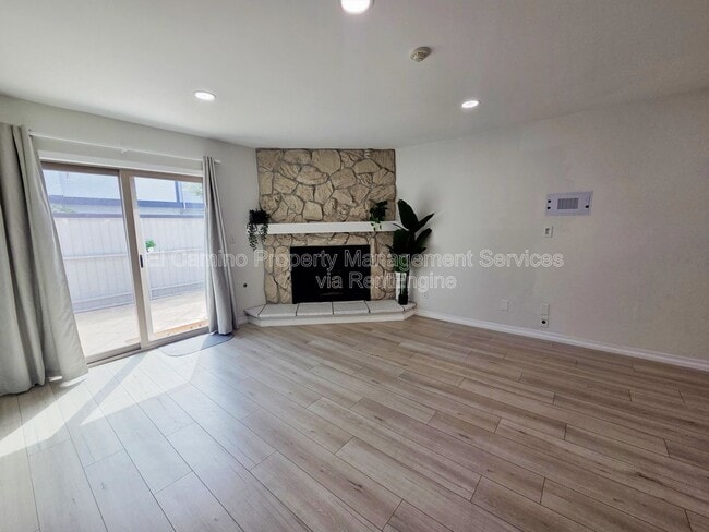 Building Photo - 2520 Graham Ave