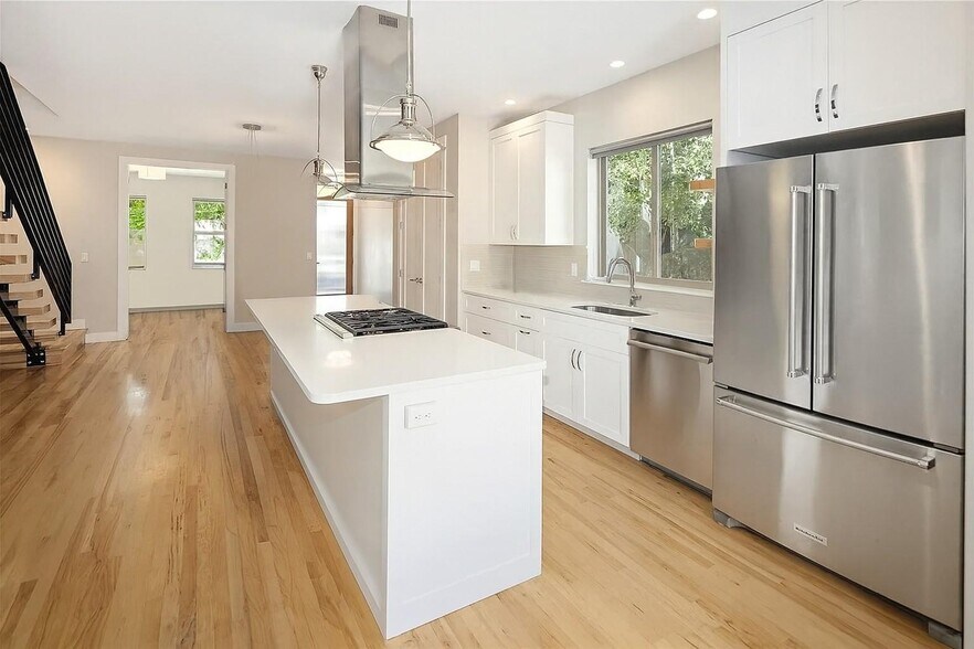 Building Photo - 3912 Utica St