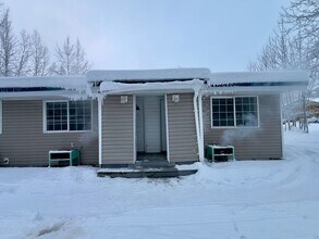 Building Photo - West Fifth Avenue