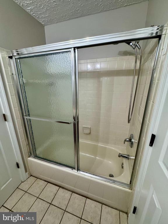 Building Photo - 3804 Ridge Knoll Ct