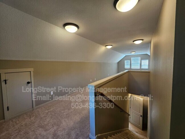 Building Photo - 6458 NE 8th Ave