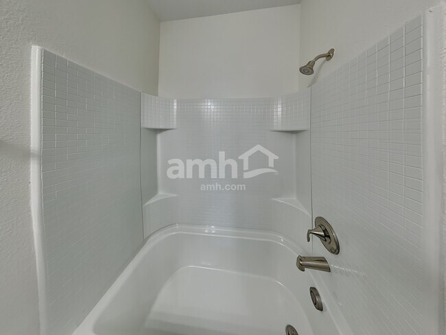 Building Photo - 6202 Little Blf Cir