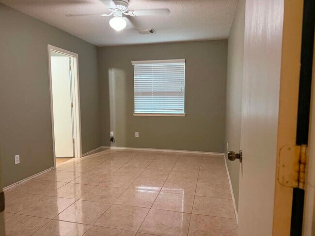 Building Photo - 11030 KNOBBLEY Oak Ct