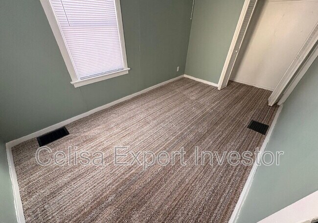 Building Photo - 3731 Webster St