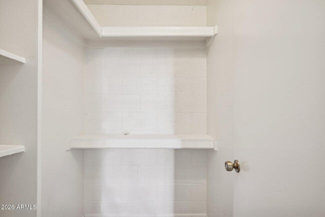 Building Photo - 9001 W Elm St