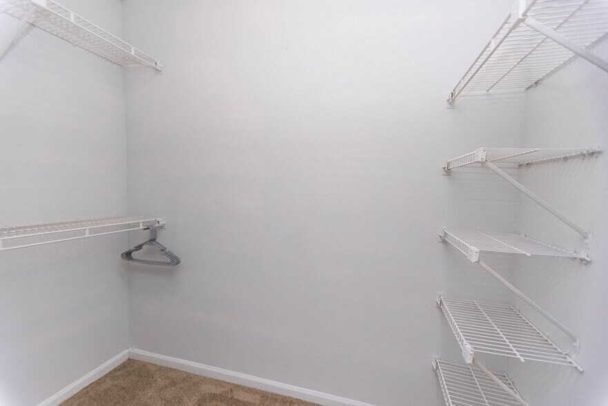 Building Photo - 1205 Ashleigh Dr