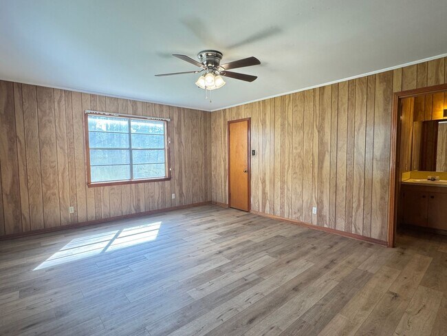 Building Photo - 3 Bed, 2 Bath Home in Grambling!