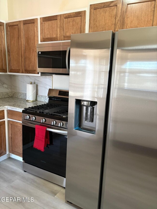 Building Photo - 3418 Pershing Dr