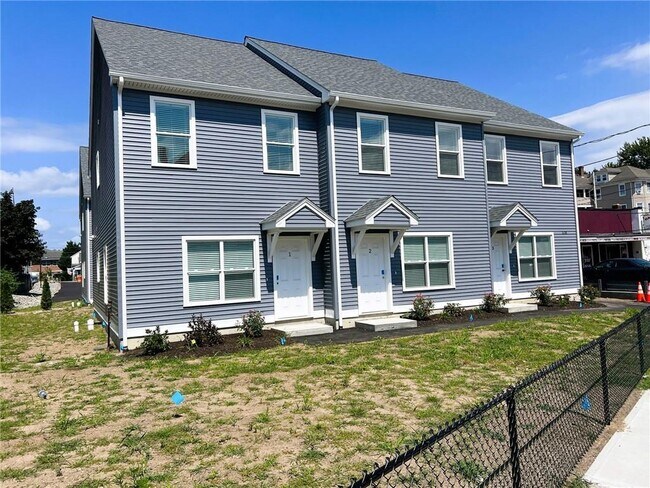 Primary Photo - 578 Elm St