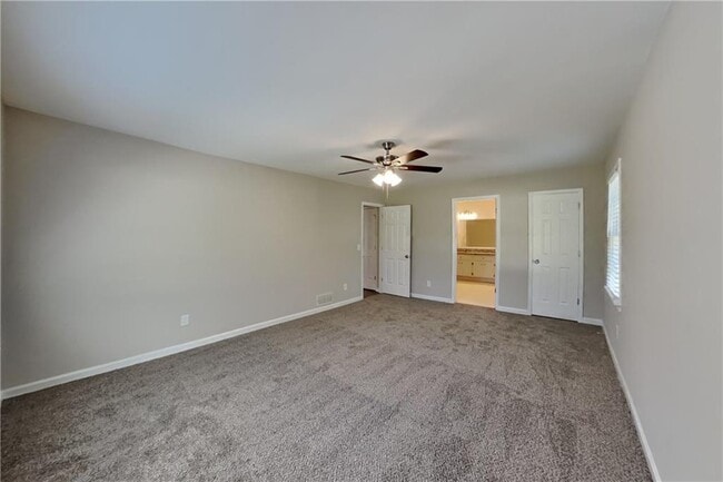 Building Photo - 2458 Zachary Woods Dr NW
