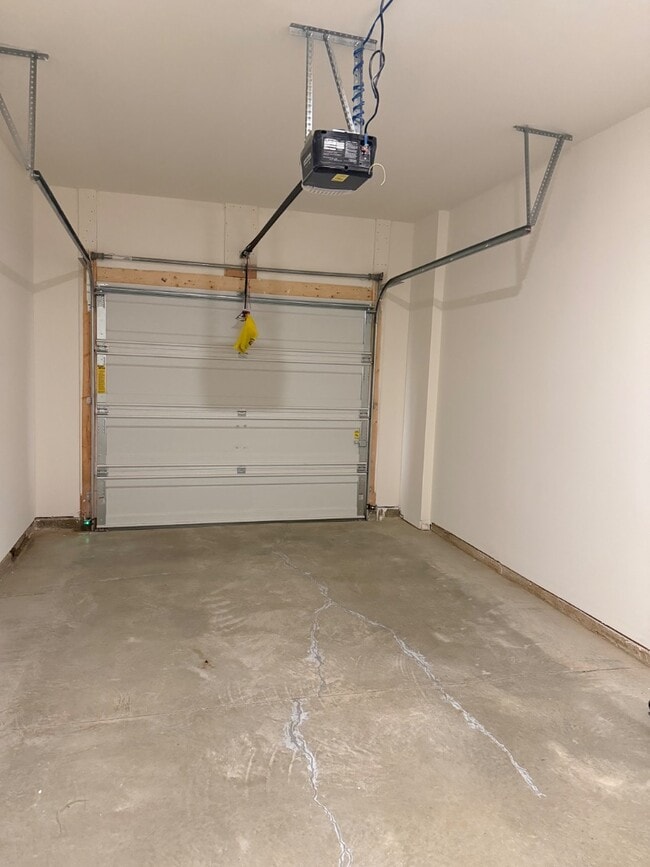 Building Photo - 1129 Wenna Wy