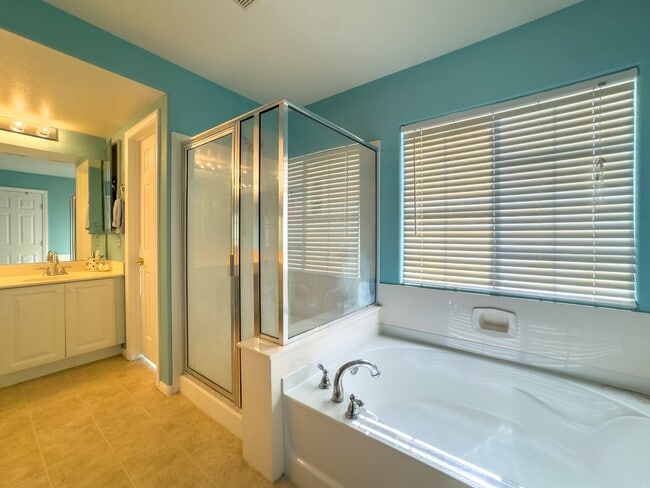 Building Photo - 3610 Pinnate Dr