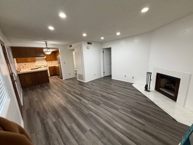 Building Photo - 355 Virginia St