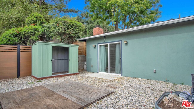 Building Photo - 1007 Sunmore Ln