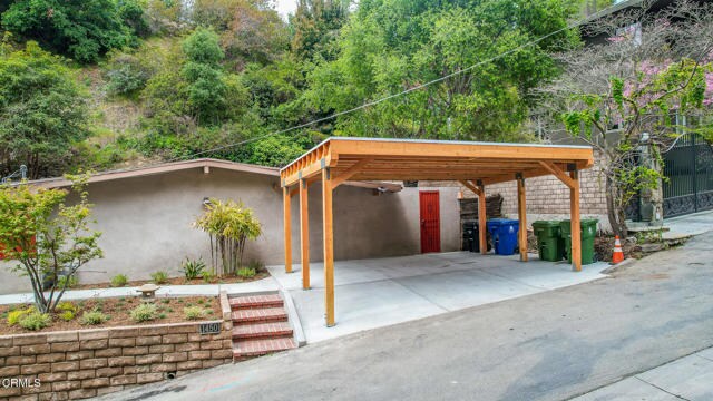 Building Photo - 1450 Benedict Canyon Drive