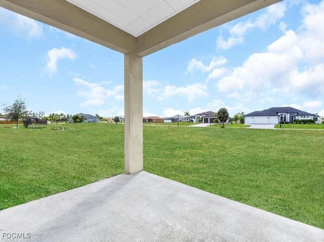 Building Photo - 2032 NW 32nd Ct